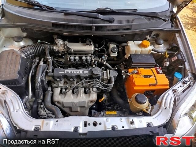 Серый Шевроле Авео, объемом двигателя 1.5 л и пробегом 190 тыс. км за 5000 $, фото 10 на Automoto.ua