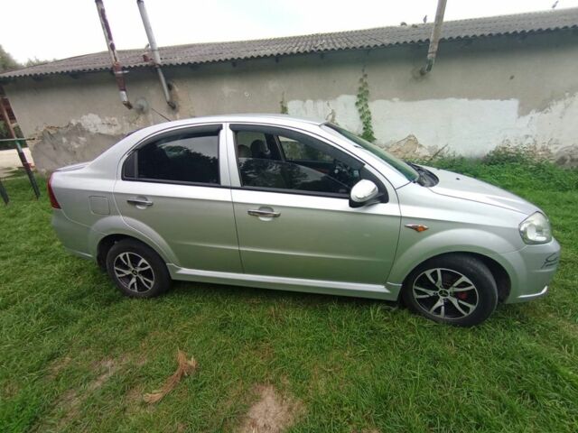 Серый Шевроле Авео, объемом двигателя 1.6 л и пробегом 200 тыс. км за 3600 $, фото 3 на Automoto.ua