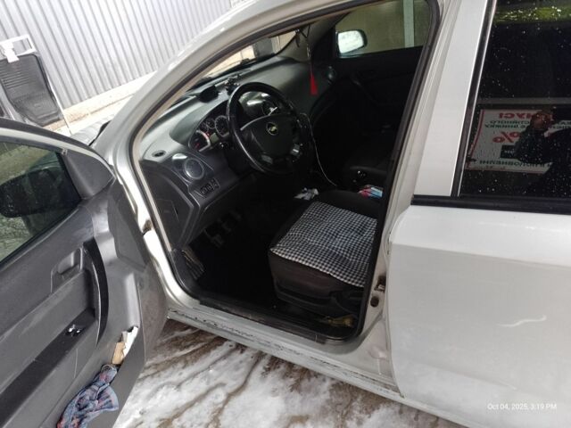 Шевроле Авео 2008 в Кропивницком (Кировограде) на Automoto.ua Серый Шевроле Авео, объемом двигателя 0 л и пробегом 280 тыс. км за 2750 $, фото 4 на Automoto.ua