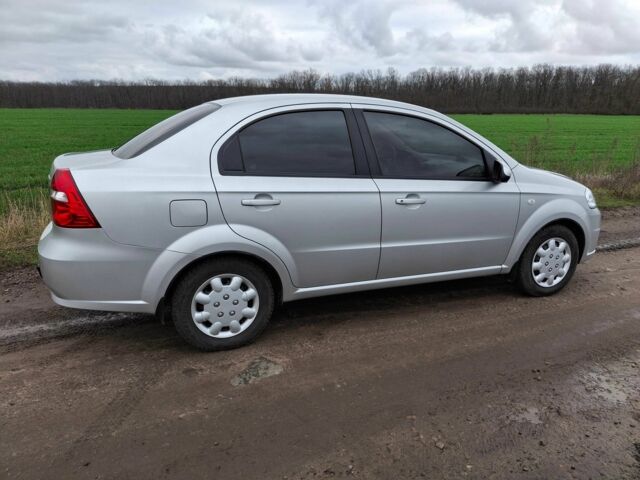 Сірий Шевроле Авео, об'ємом двигуна 1.6 л та пробігом 69 тис. км за 5300 $, фото 2 на Automoto.ua