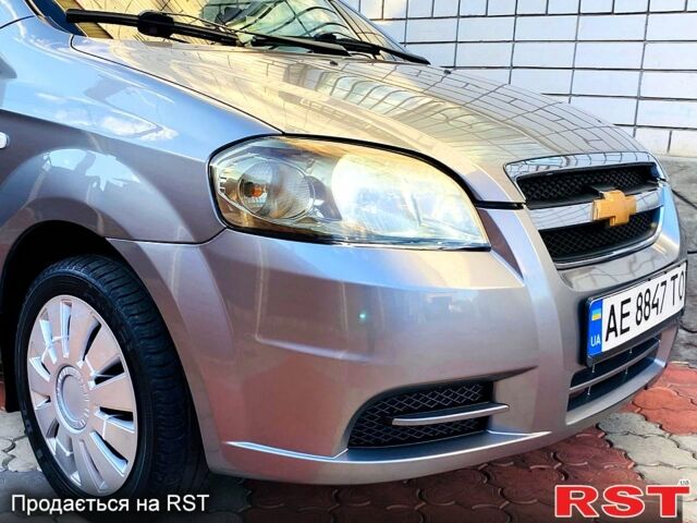Серый Шевроле Авео, объемом двигателя 1.5 л и пробегом 260 тыс. км за 3800 $, фото 2 на Automoto.ua