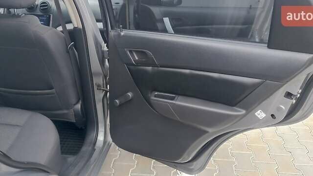 Серый Шевроле Авео, объемом двигателя 1.5 л и пробегом 244 тыс. км за 4500 $, фото 12 на Automoto.ua