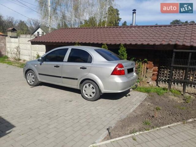 Серый Шевроле Авео, объемом двигателя 1.5 л и пробегом 240 тыс. км за 3750 $, фото 16 на Automoto.ua