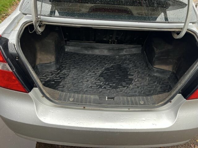 Серый Шевроле Авео, объемом двигателя 1.6 л и пробегом 250 тыс. км за 3700 $, фото 6 на Automoto.ua