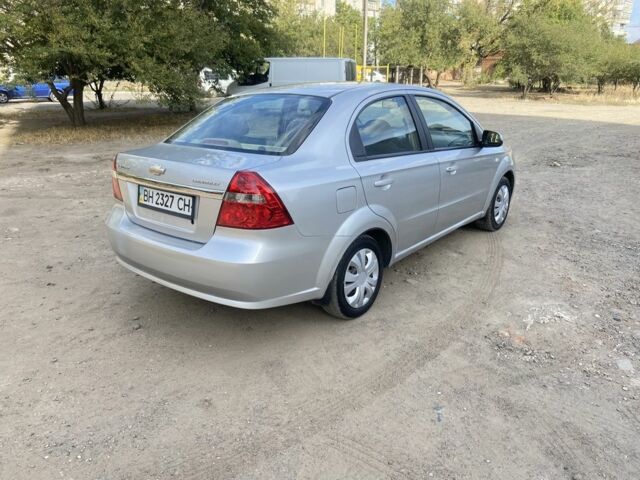 Серый Шевроле Авео, объемом двигателя 1.6 л и пробегом 365 тыс. км за 3200 $, фото 1 на Automoto.ua
