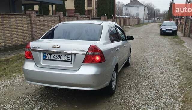 Серый Шевроле Авео, объемом двигателя 1.6 л и пробегом 227 тыс. км за 2999 $, фото 5 на Automoto.ua