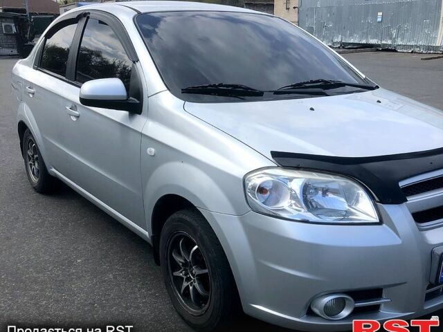 Серый Шевроле Авео, объемом двигателя 1.6 л и пробегом 200 тыс. км за 4000 $, фото 9 на Automoto.ua