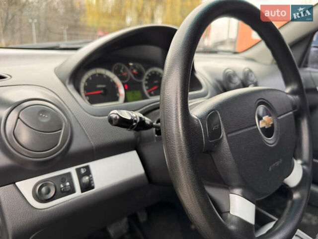 Серый Шевроле Авео, объемом двигателя 1.5 л и пробегом 145 тыс. км за 3799 $, фото 11 на Automoto.ua