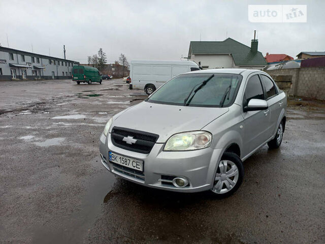 Сірий Шевроле Авео, об'ємом двигуна 1.6 л та пробігом 204 тис. км за 2950 $, фото 21 на Automoto.ua