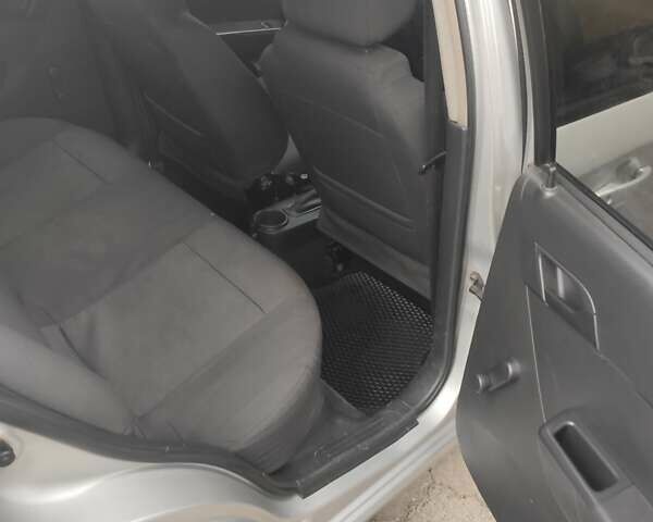 Серый Шевроле Авео, объемом двигателя 1.5 л и пробегом 390 тыс. км за 4100 $, фото 7 на Automoto.ua
