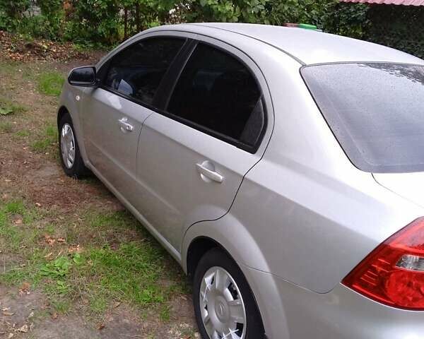 Серый Шевроле Авео, объемом двигателя 1.6 л и пробегом 96 тыс. км за 5100 $, фото 6 на Automoto.ua
