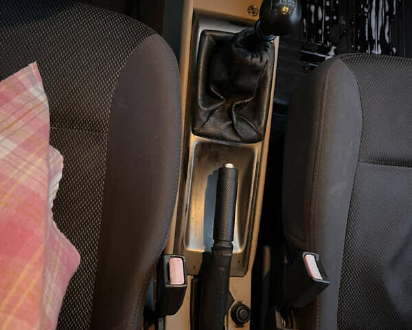Серый Шевроле Авео, объемом двигателя 1.6 л и пробегом 350 тыс. км за 3600 $, фото 34 на Automoto.ua
