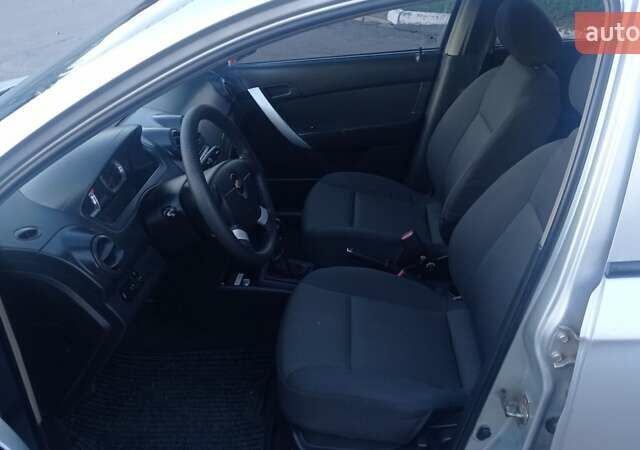 Серый Шевроле Авео, объемом двигателя 0 л и пробегом 198 тыс. км за 3750 $, фото 22 на Automoto.ua