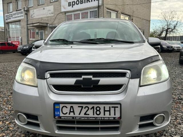 Серый Шевроле Авео, объемом двигателя 1.6 л и пробегом 308 тыс. км за 3700 $, фото 4 на Automoto.ua