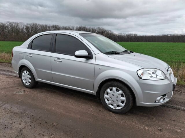 Сірий Шевроле Авео, об'ємом двигуна 1.6 л та пробігом 69 тис. км за 5300 $, фото 1 на Automoto.ua