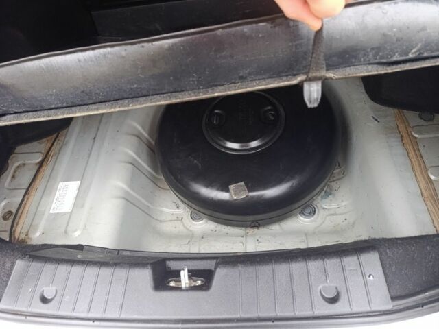 Серый Шевроле Авео, объемом двигателя 1.6 л и пробегом 167 тыс. км за 4300 $, фото 10 на Automoto.ua