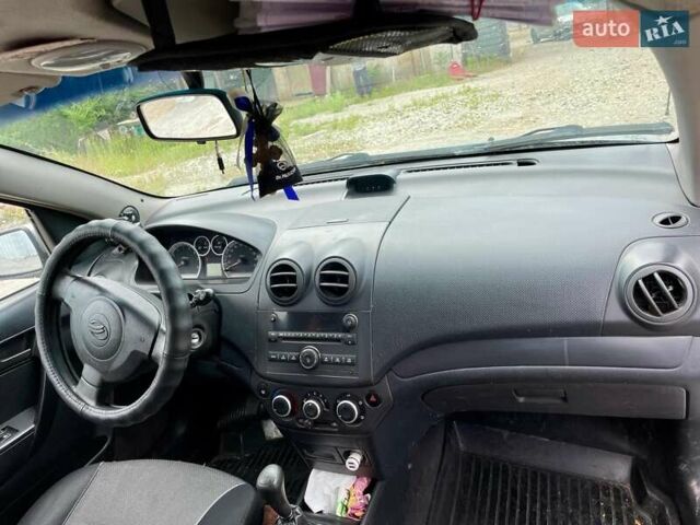 Серый Шевроле Авео, объемом двигателя 1.5 л и пробегом 216 тыс. км за 4500 $, фото 6 на Automoto.ua