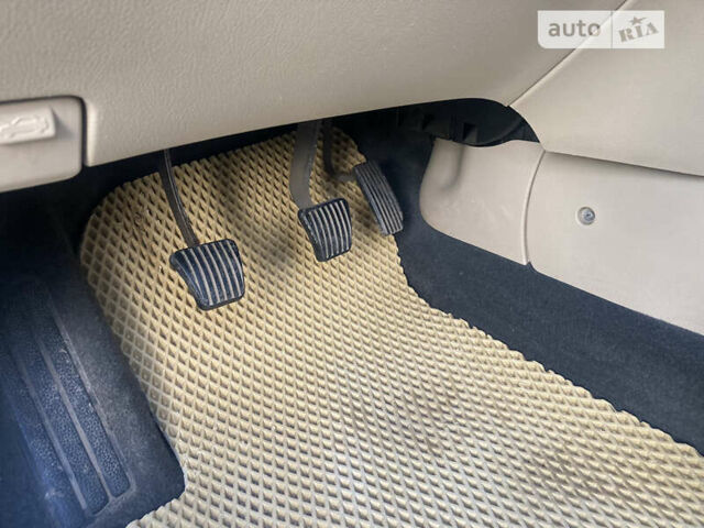 Серый Шевроле Авео, объемом двигателя 1.6 л и пробегом 128 тыс. км за 4900 $, фото 8 на Automoto.ua