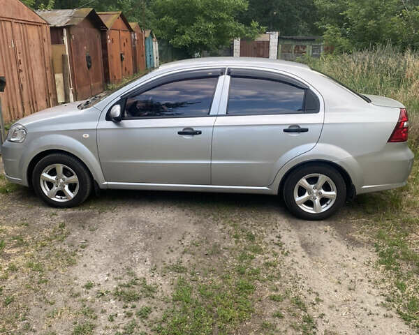 Сірий Шевроле Авео, об'ємом двигуна 1.5 л та пробігом 180 тис. км за 4899 $, фото 7 на Automoto.ua