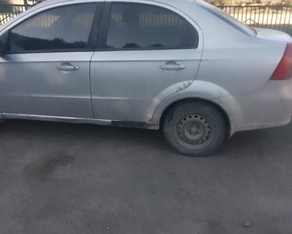 Серый Шевроле Авео, объемом двигателя 1.5 л и пробегом 280 тыс. км за 1600 $, фото 1 на Automoto.ua