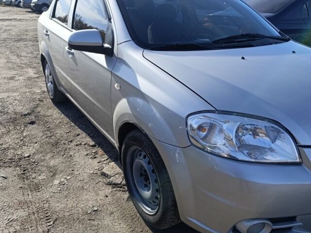 Серый Шевроле Авео, объемом двигателя 1.6 л и пробегом 182 тыс. км за 3600 $, фото 4 на Automoto.ua