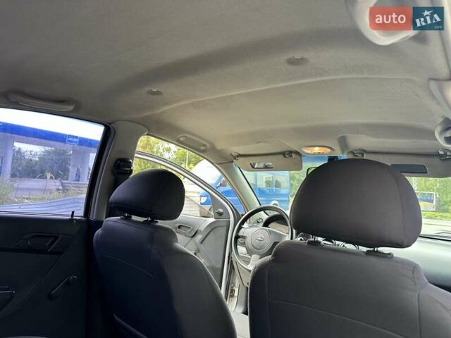 Серый Шевроле Авео, объемом двигателя 1.5 л и пробегом 193 тыс. км за 3450 $, фото 52 на Automoto.ua