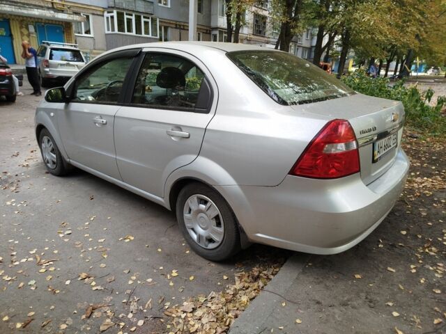 Серый Шевроле Авео, объемом двигателя 1.6 л и пробегом 79 тыс. км за 5000 $, фото 1 на Automoto.ua