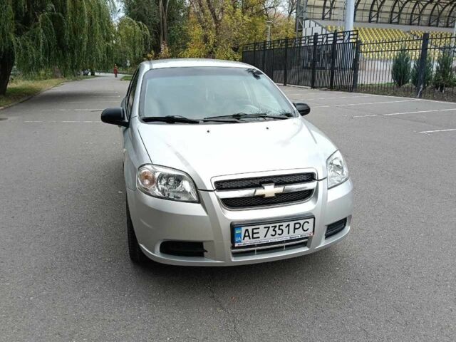 Шевроле Авео 2009 в Кривом Роге на Automoto.ua Серый Шевроле Авео, объемом двигателя 1.2 л и пробегом 133 тыс. км за 4300 $, фото 5 на Automoto.ua