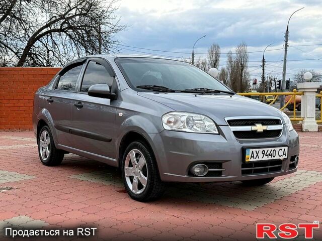 Сірий Шевроле Авео, об'ємом двигуна 1.5 л та пробігом 64 тис. км за 6250 $, фото 2 на Automoto.ua