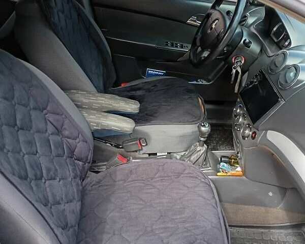 Сірий Шевроле Авео, об'ємом двигуна 1.5 л та пробігом 210 тис. км за 4000 $, фото 8 на Automoto.ua
