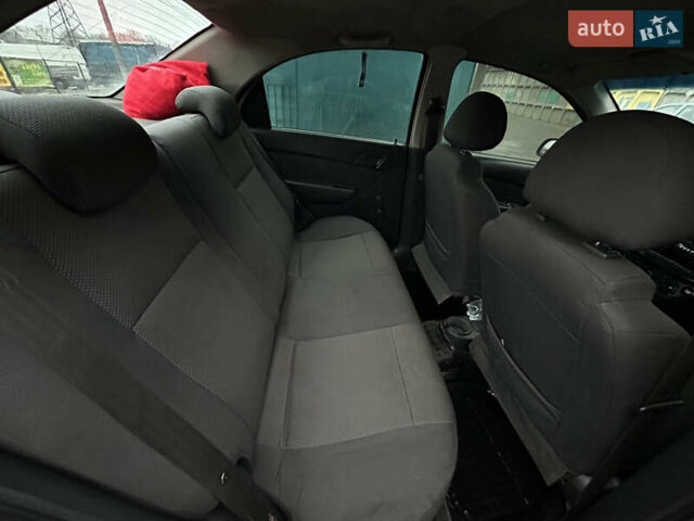 Серый Шевроле Авео, объемом двигателя 1.5 л и пробегом 415 тыс. км за 2799 $, фото 10 на Automoto.ua