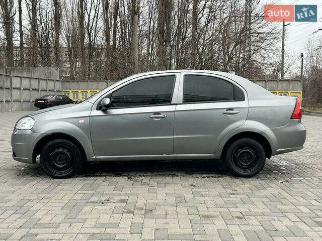 Серый Шевроле Авео, объемом двигателя 1.5 л и пробегом 415 тыс. км за 2799 $, фото 7 на Automoto.ua