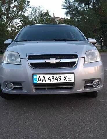 Серый Шевроле Авео, объемом двигателя 1.5 л и пробегом 218 тыс. км за 3950 $, фото 8 на Automoto.ua