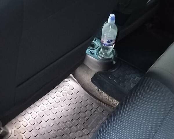 Сірий Шевроле Авео, об'ємом двигуна 1.5 л та пробігом 210 тис. км за 4000 $, фото 12 на Automoto.ua