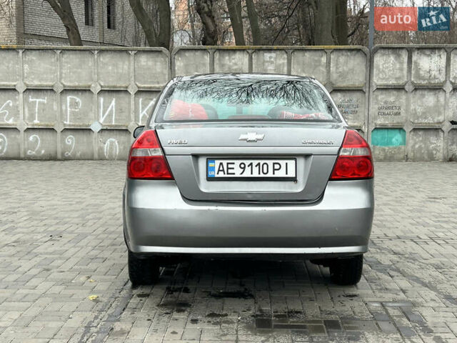Серый Шевроле Авео, объемом двигателя 1.5 л и пробегом 415 тыс. км за 2799 $, фото 5 на Automoto.ua