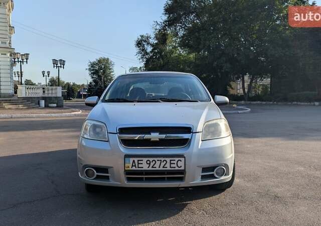 Серый Шевроле Авео, объемом двигателя 1.5 л и пробегом 270 тыс. км за 4500 $, фото 6 на Automoto.ua