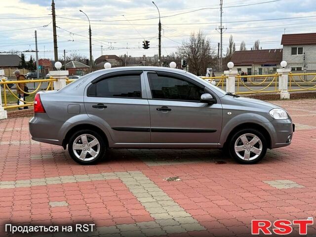 Сірий Шевроле Авео, об'ємом двигуна 1.5 л та пробігом 64 тис. км за 6250 $, фото 5 на Automoto.ua