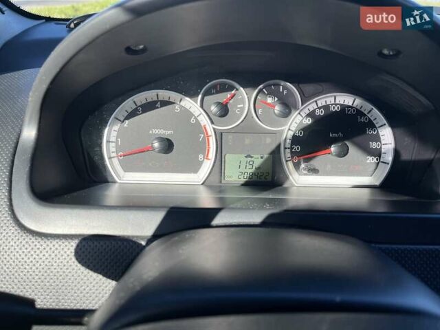 Серый Шевроле Авео, объемом двигателя 1.5 л и пробегом 208 тыс. км за 4400 $, фото 9 на Automoto.ua