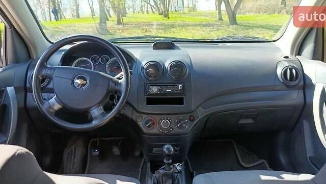 Сірий Шевроле Авео, об'ємом двигуна 1.5 л та пробігом 150 тис. км за 3800 $, фото 3 на Automoto.ua
