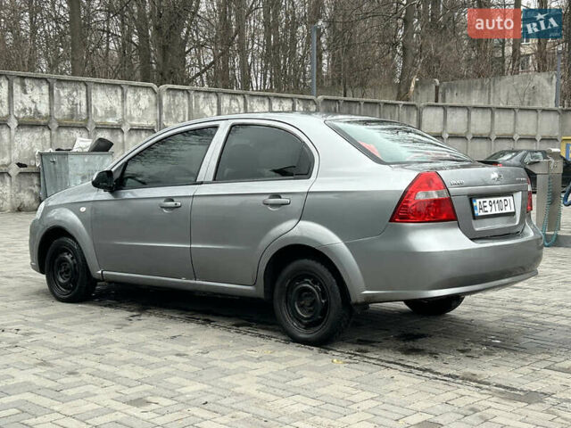 Серый Шевроле Авео, объемом двигателя 1.5 л и пробегом 415 тыс. км за 2799 $, фото 6 на Automoto.ua