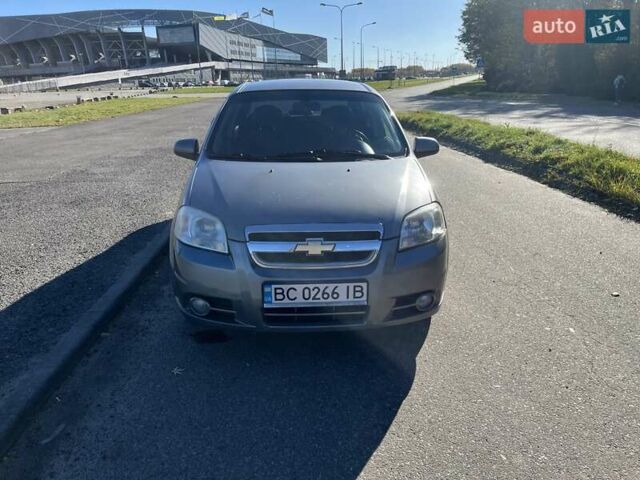Серый Шевроле Авео, объемом двигателя 1.5 л и пробегом 208 тыс. км за 4400 $, фото 1 на Automoto.ua