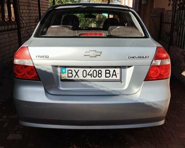 Серый Шевроле Авео, объемом двигателя 1.5 л и пробегом 154 тыс. км за 5800 $, фото 2 на Automoto.ua