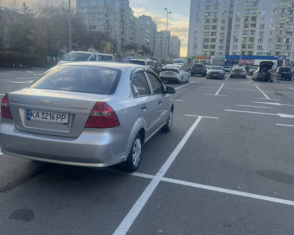 Сірий Шевроле Авео, об'ємом двигуна 1.5 л та пробігом 98 тис. км за 4100 $, фото 5 на Automoto.ua