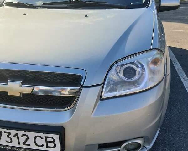 Серый Шевроле Авео, объемом двигателя 1.5 л и пробегом 260 тыс. км за 4600 $, фото 5 на Automoto.ua