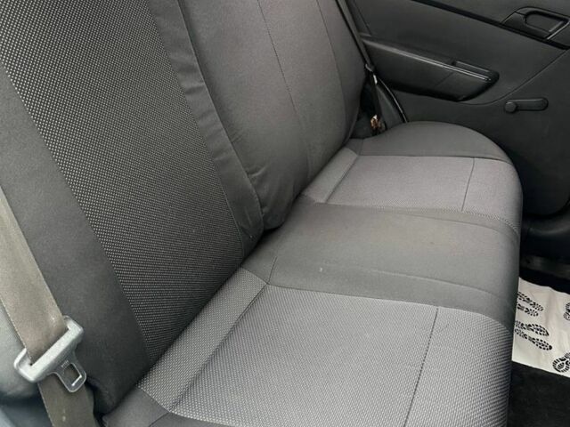 Серый Шевроле Авео, объемом двигателя 1.5 л и пробегом 166 тыс. км за 3700 $, фото 5 на Automoto.ua