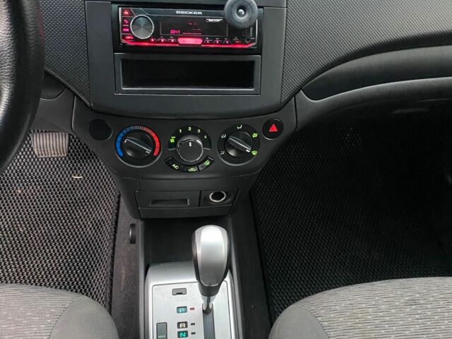 Серый Шевроле Авео, объемом двигателя 1.5 л и пробегом 160 тыс. км за 4950 $, фото 12 на Automoto.ua