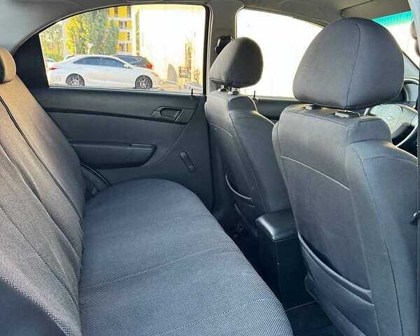 Серый Шевроле Авео, объемом двигателя 1.5 л и пробегом 98 тыс. км за 5150 $, фото 12 на Automoto.ua
