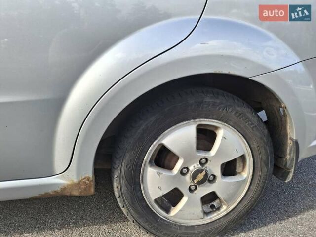 Серый Шевроле Авео, объемом двигателя 1.5 л и пробегом 180 тыс. км за 5000 $, фото 12 на Automoto.ua