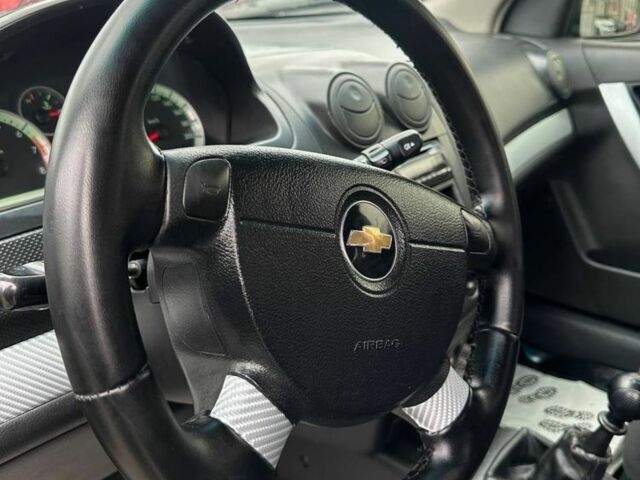 Серый Шевроле Авео, объемом двигателя 1.5 л и пробегом 166 тыс. км за 3700 $, фото 6 на Automoto.ua