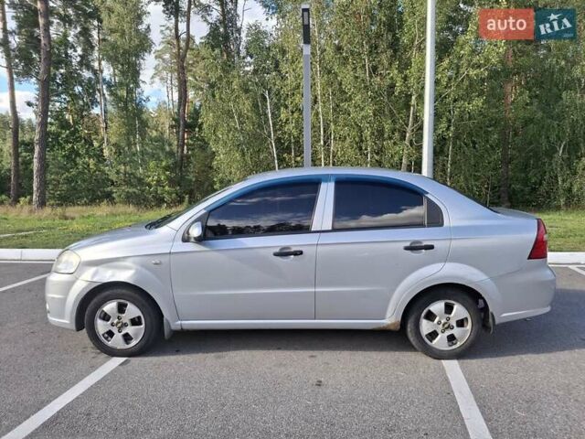 Серый Шевроле Авео, объемом двигателя 1.5 л и пробегом 180 тыс. км за 5000 $, фото 3 на Automoto.ua